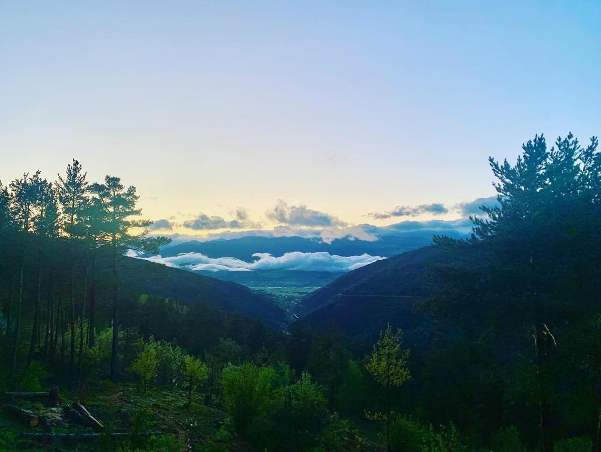 Minds & Mountains Eco Lodge La Molina  Exterior foto