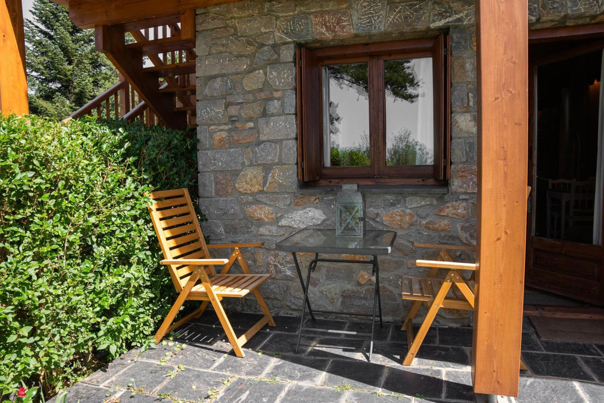 Minds & Mountains Eco Lodge La Molina  Exterior foto